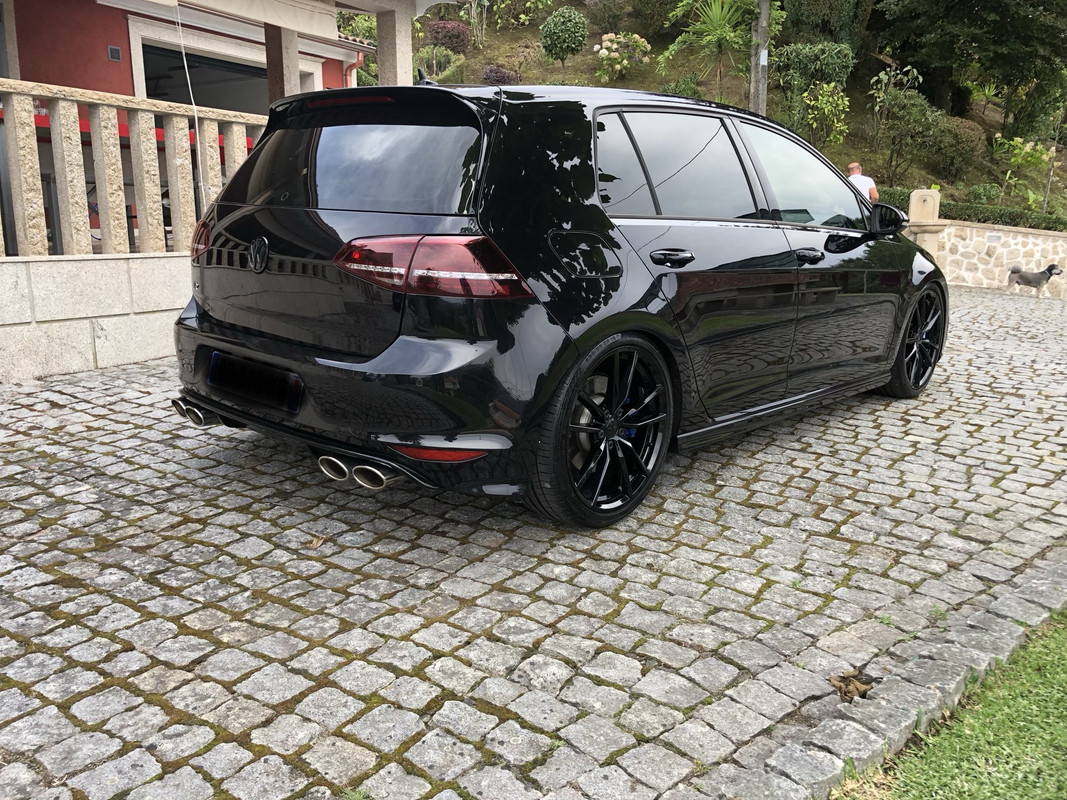 D428A835-4053-4553-993C-3902FFBFEDC6