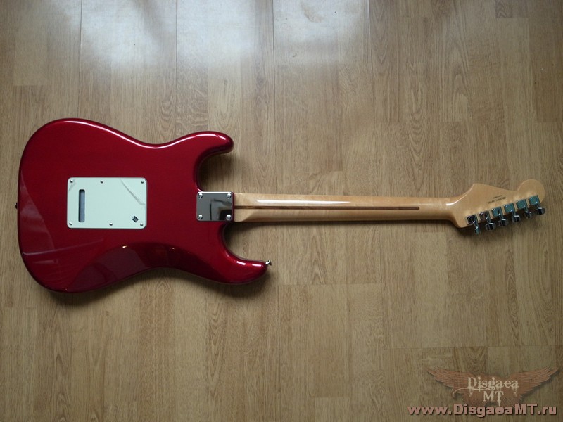 Fender_Blacktop_HH_Stratocaster_3-red_018