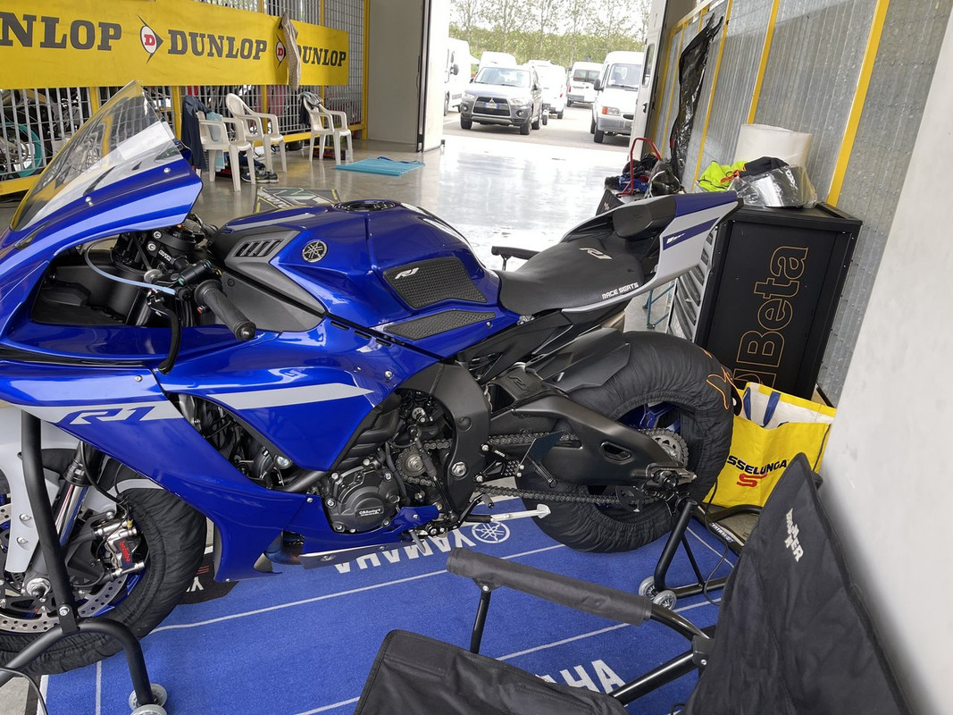 C37FB711-9551-4699-B6B9-E998BFB8E432