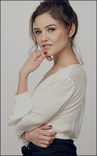 Once upon a time 740full-danielle-campbell-20