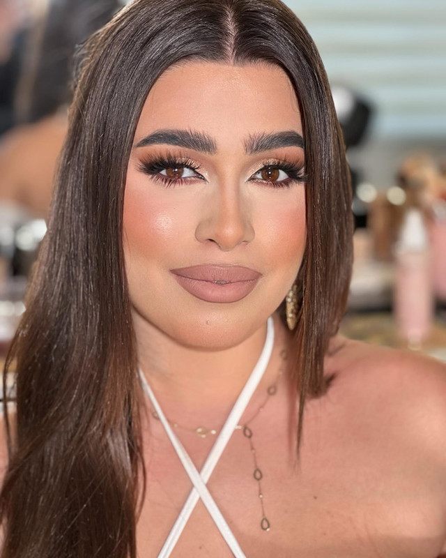 إليسا أندونيان 2025 - صور فضيحة | إليسا أندونيان عارية 2026!  Elissaandonian-1756227336554