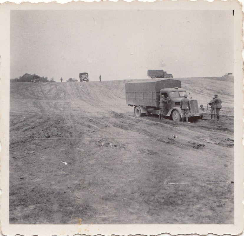 Wehrmacht Rußland leichte Lastwagen LKW Opel Bli