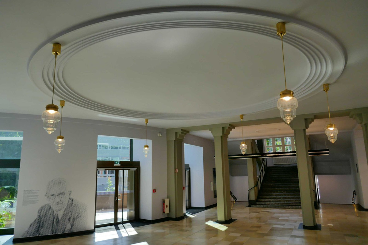 Bild: https://i.postimg.cc/zX6MMHRV/P1310068.jpg