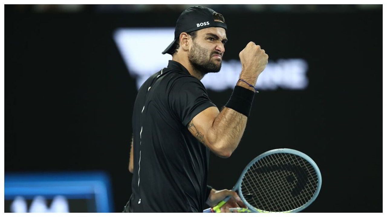 Tennis Australian Open: Berrettini batte Monfils e vola in semifinale contro Nadal