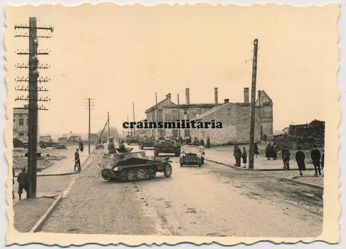 Orig. Foto SdKfz 252 253 StuG III Sturmgeschütz Panzer in WARSCH