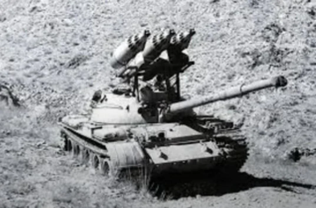 3-hind-rocket-pods-on-a-t-62-during-the-soviet-afghan-war-v0-6baqyyrff0ae1.webp