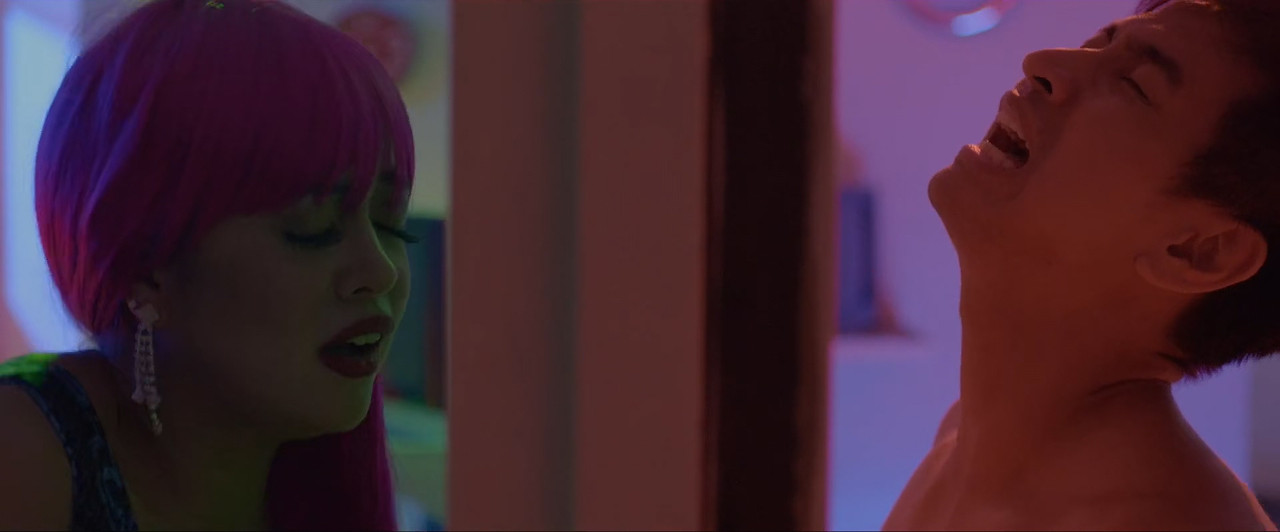 [HR] Cuddle Weather (2019) [Netflix 1080p x265 E-OPUS 5.1]_02