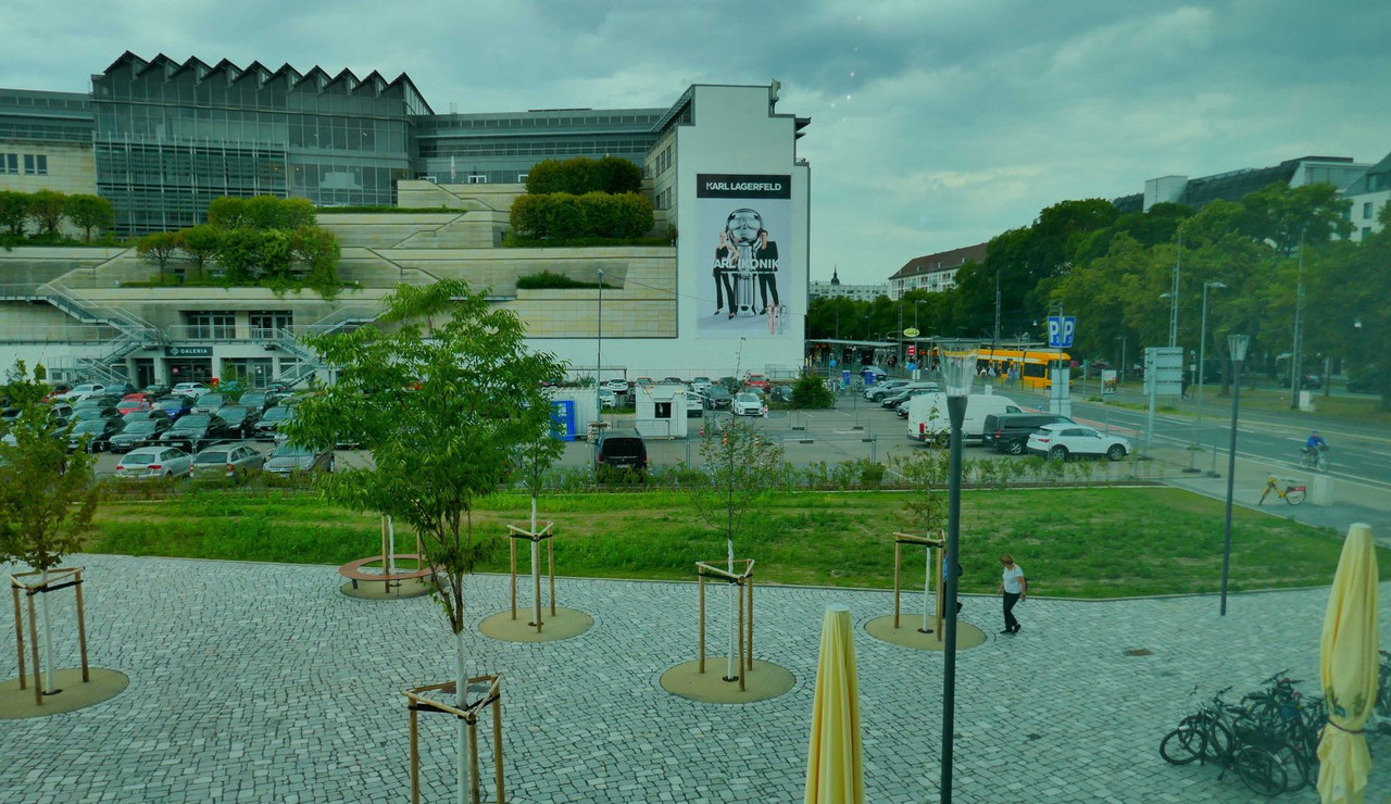 Bild: https://i.postimg.cc/zX9VGTKT/P1300318.jpg