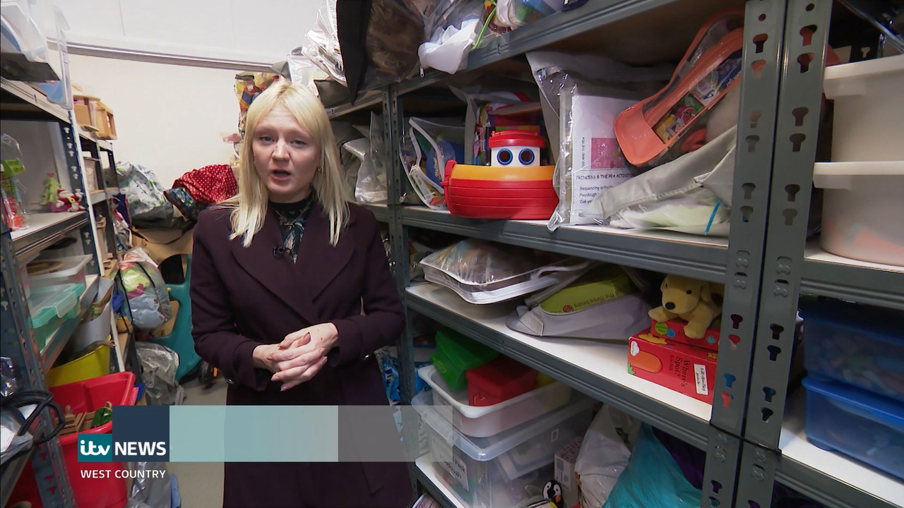 05.03 - 18.00.00 - ITV News West Country..ts_snapshot_15.45.953