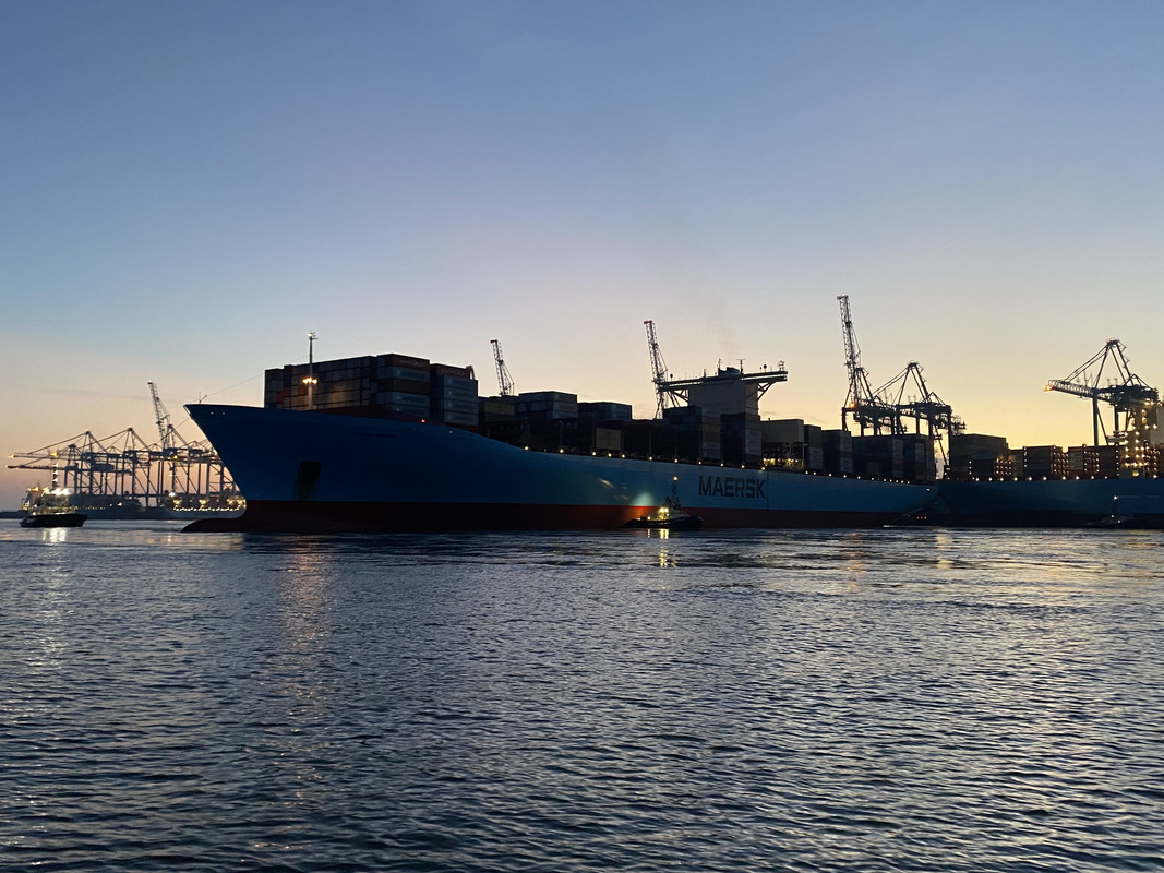 B546B0FD-79DF-421C-938A-EF7F9B3CC0A8