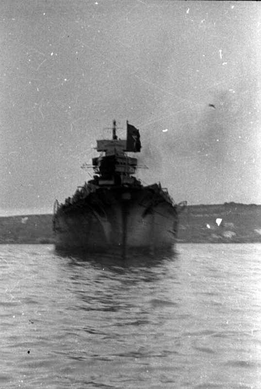 Новороссийск в день прихода в Севастополь 1949 955