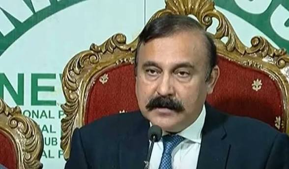 Tariq Fazal Chaudhry rejects reports of smart lockdown amid rising fuel prices