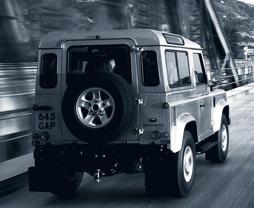 Land-Rover-Defender-90