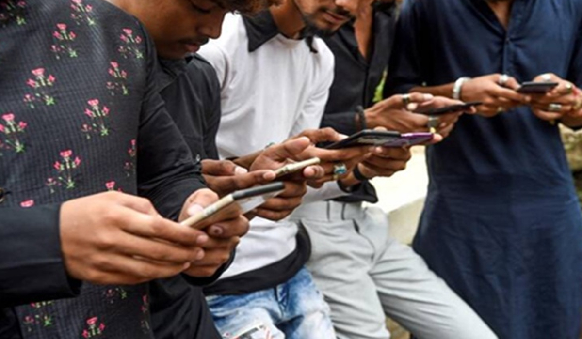 Respon Industri dan Tantangan Implementasi