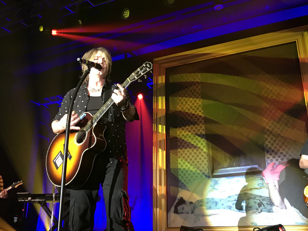 9BD0FFA8-911B-490E-A22E-F570CB26AF8E