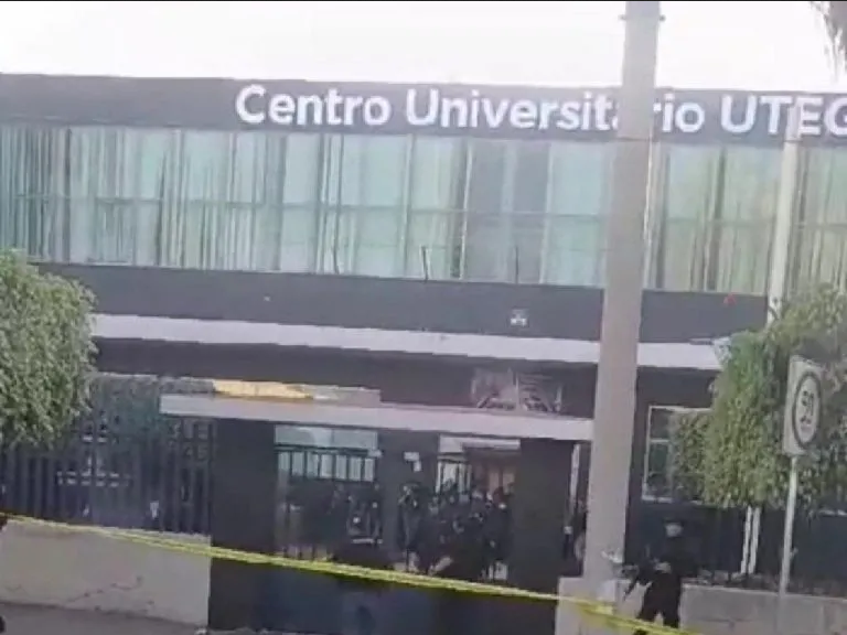 Reportan fuerte ataque en Universidad de Guadalajara, hay dos mujeres muertas