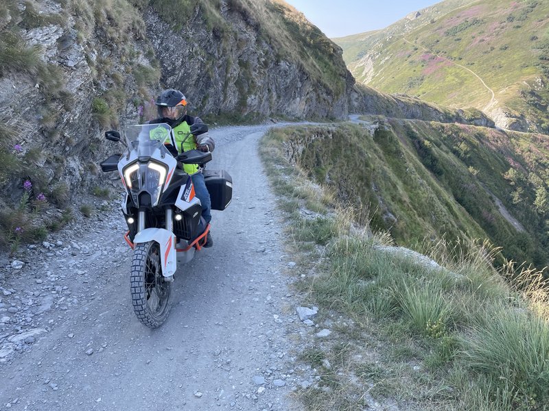 A4395145-C373-48CF-A450-9016E54D2002