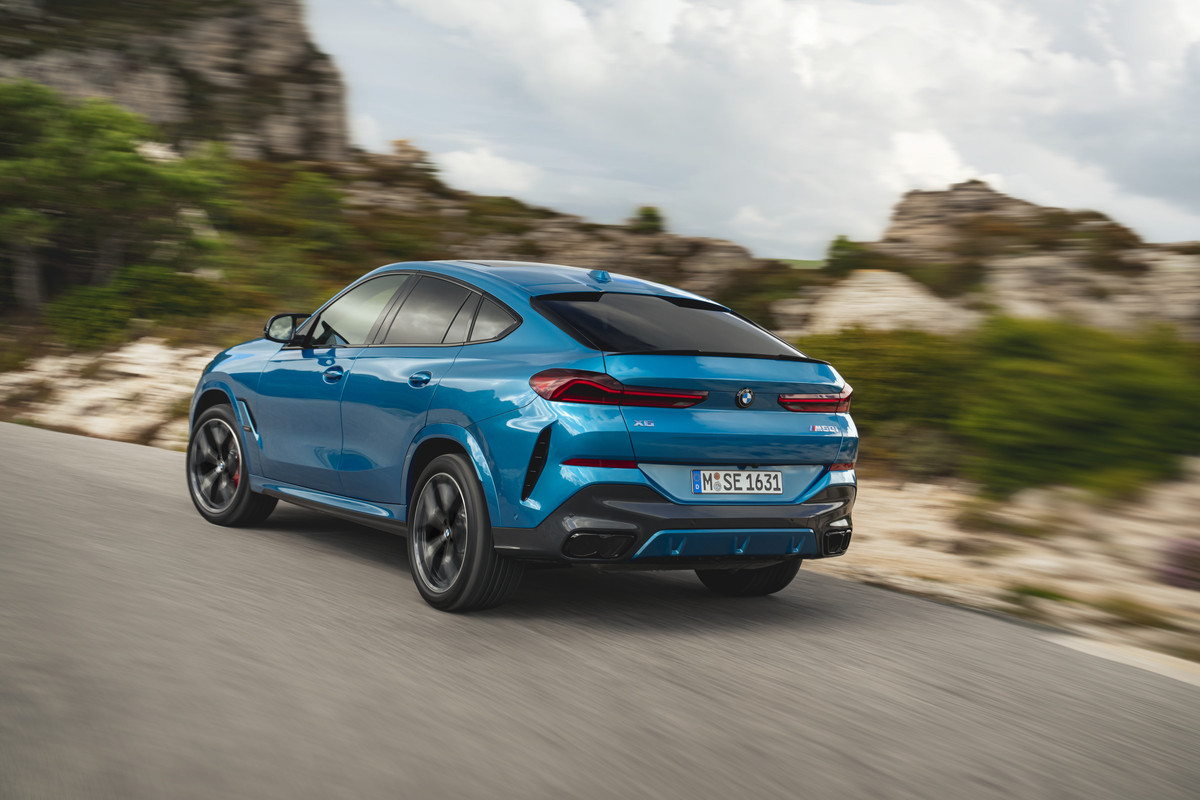 P90492378_highRes_the-new-bmw-x6-m60i-