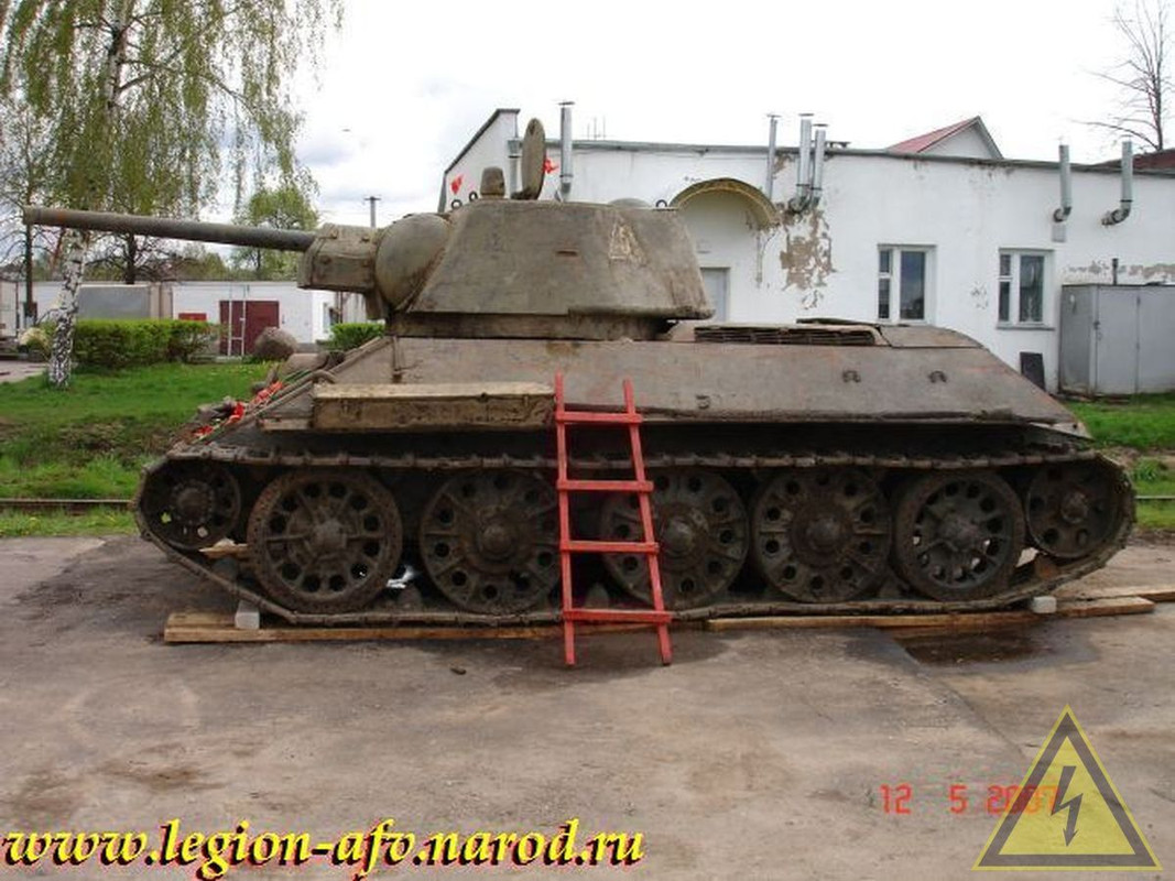 T 34 76 003