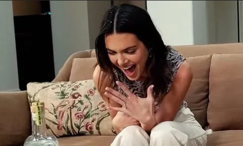 Bad Bunny ya le dio el anillo a Kendall Jenner, esto se sabe sobre su boda