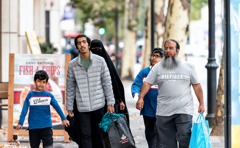 Europos žlugimas: migrantų invazija ir gimstamumo mažėjimas Europoje