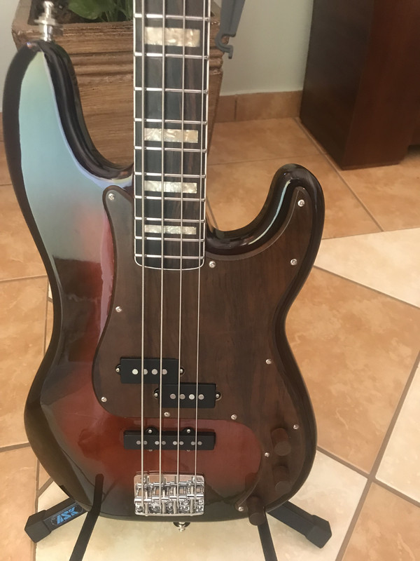 Precision Bass Luthier Kaiser finalizado IMG-3351