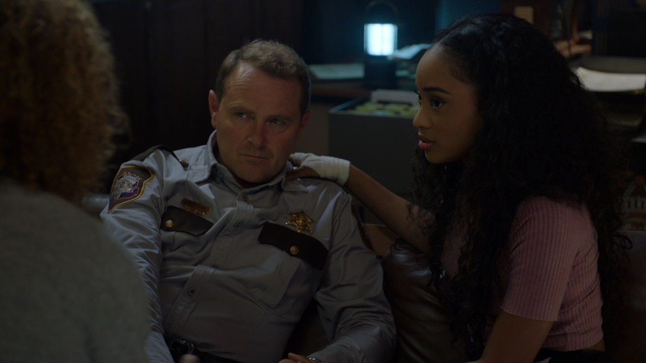 Ash vs Evil Dead S02E05 Confinement (1080p x265 