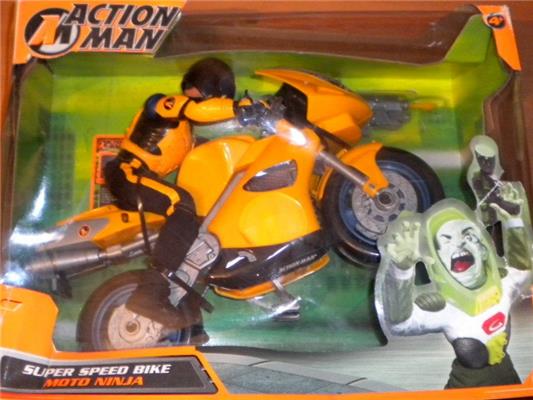 Action Man urban figures, carded sets and vehicles. B5B2882B-E852-4BFA-B4D2-25D4BAF36D78