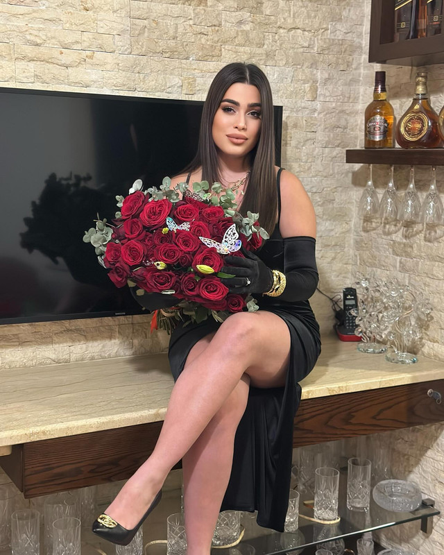 صور إليسا أندونيان مثيرة 2025 | إليسا أندونيان فضيحة - مشاهد نار 2026!  Elissaandonian-1756230314463