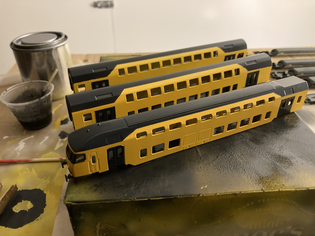 F1D0B966-5C39-41B1-9B9E-28CD8646D733