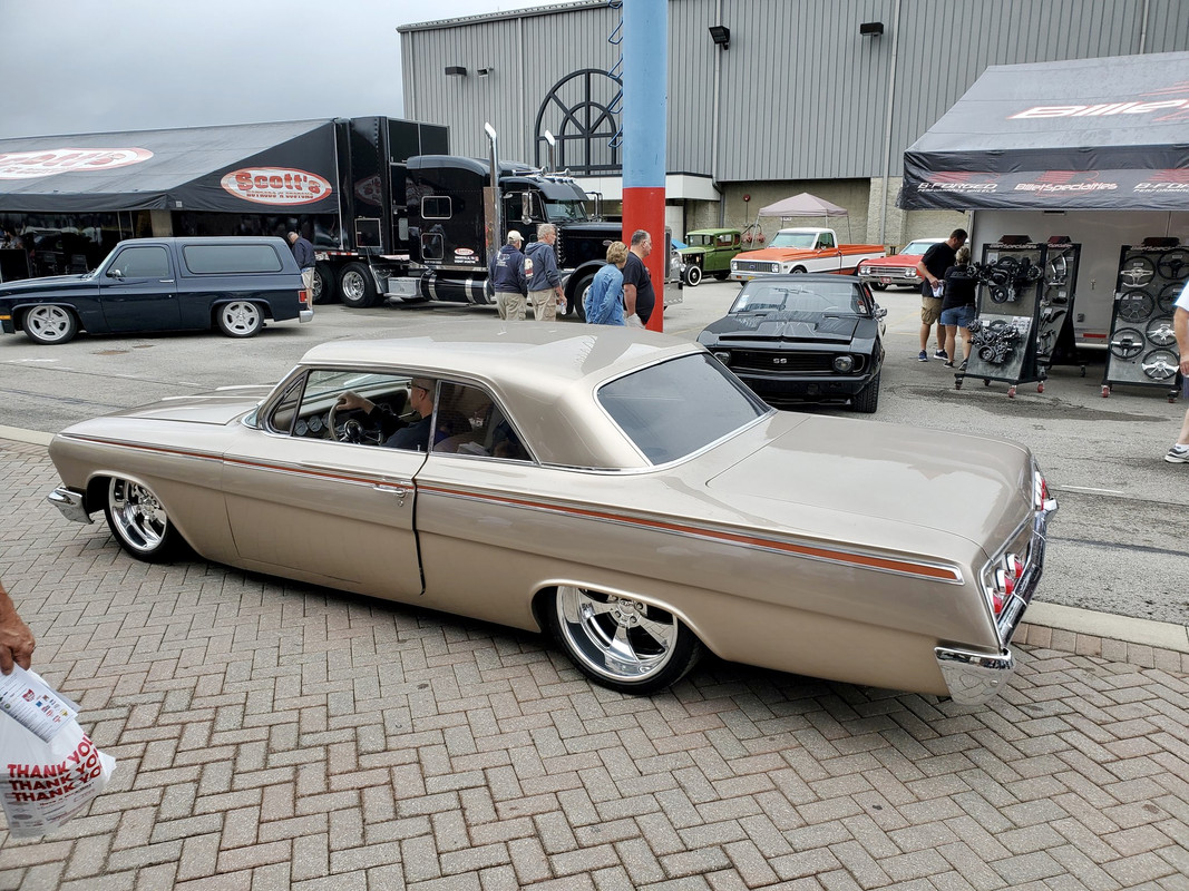 D24A9251-E016-4B3C-B292-BB4E510F93F5