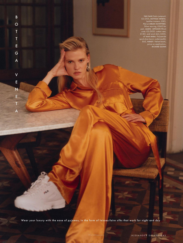 lara-stone-in-elle-magazine-uk-august-2018-12