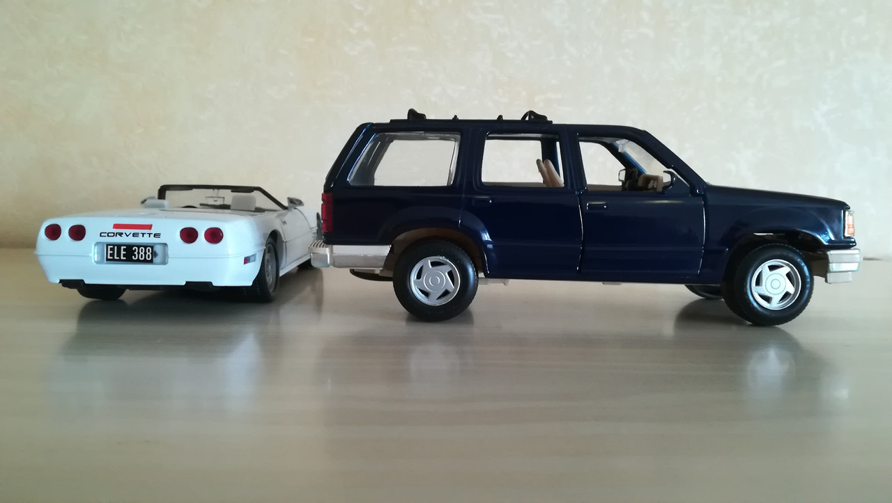 Модель 1 к 24 FORD EXPLORER 1992 Maisto металл  4