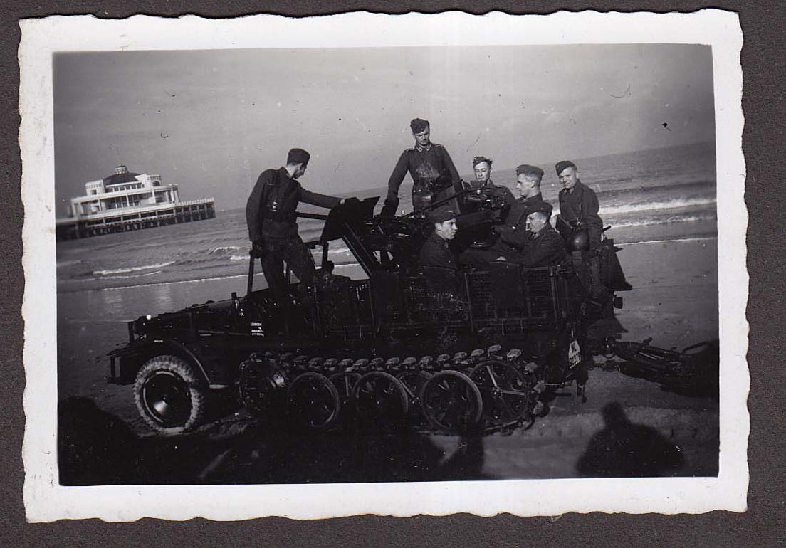 Frankreich Kanalküste Flak auf Halbkette Flugabw