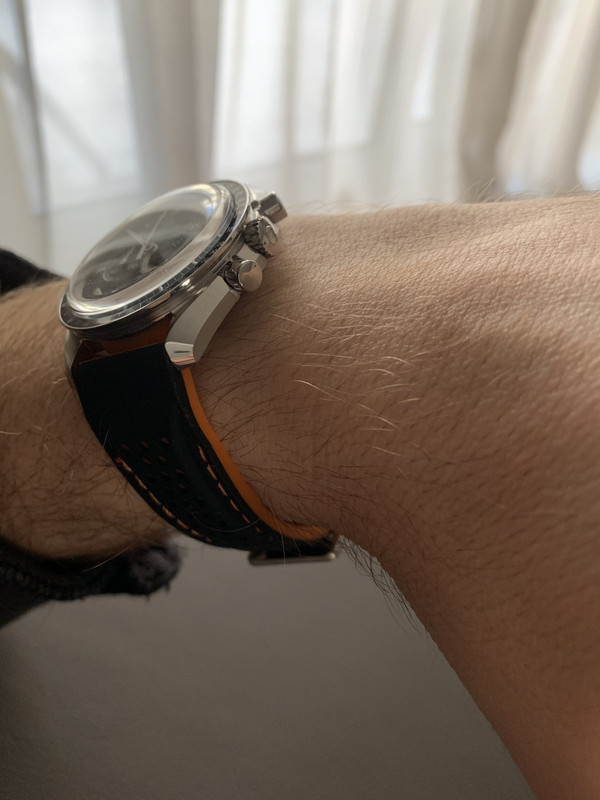 DBDAD7F9-D4BF-41B7-984A-BC6241D7D07B