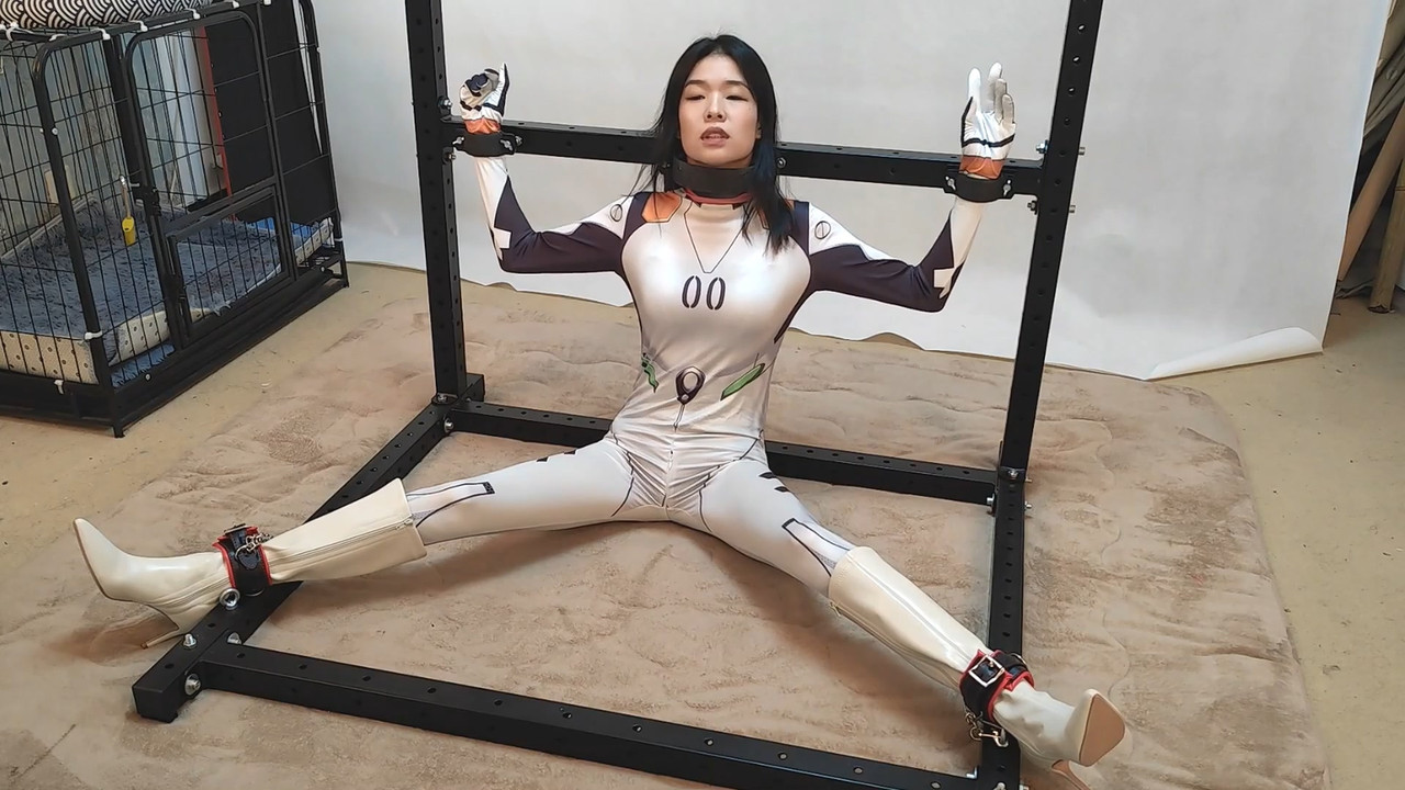 随心绳艺 妍妍 被钢铁拘束的女英雄.mp4_20231209_185157.216