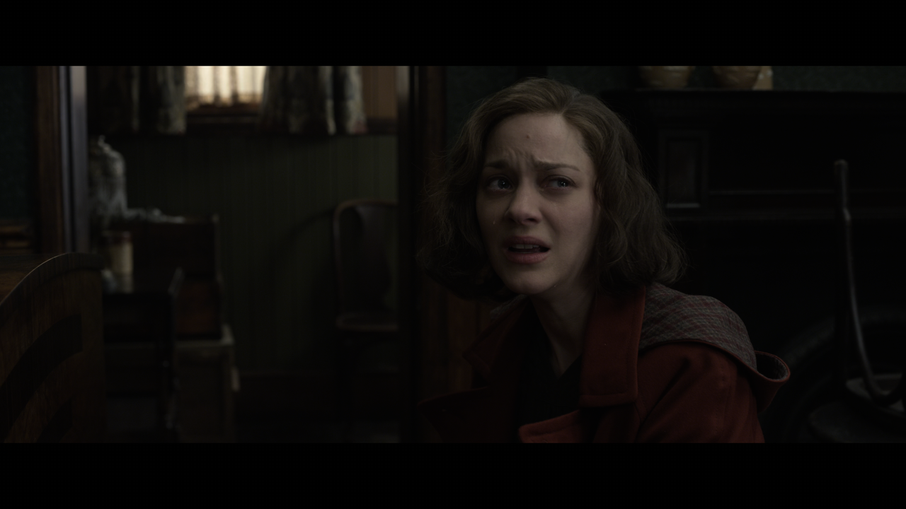 Allied.2016.2160p.UHD.BDRemux.DTS-HD.MA.HDR.DoVi.Hybrid.P8.by.DVT.mkv_snapshot_01.43.34_[2022.07.29_