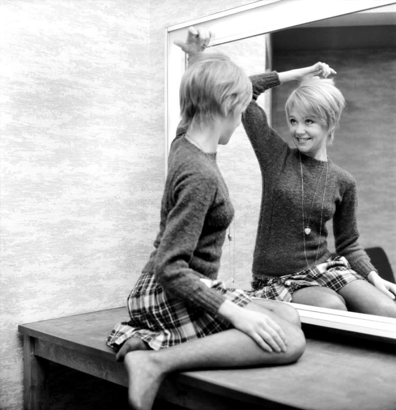 Hayley_Mills_b02