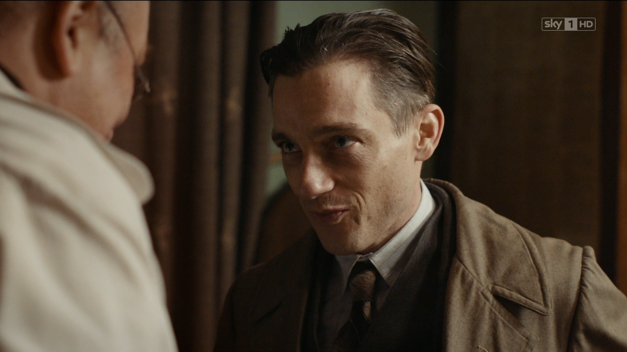 Babylon.Berlin.1x01-02.Episodio.01-02.ITA.GER.1080p.HDTVMux.H264