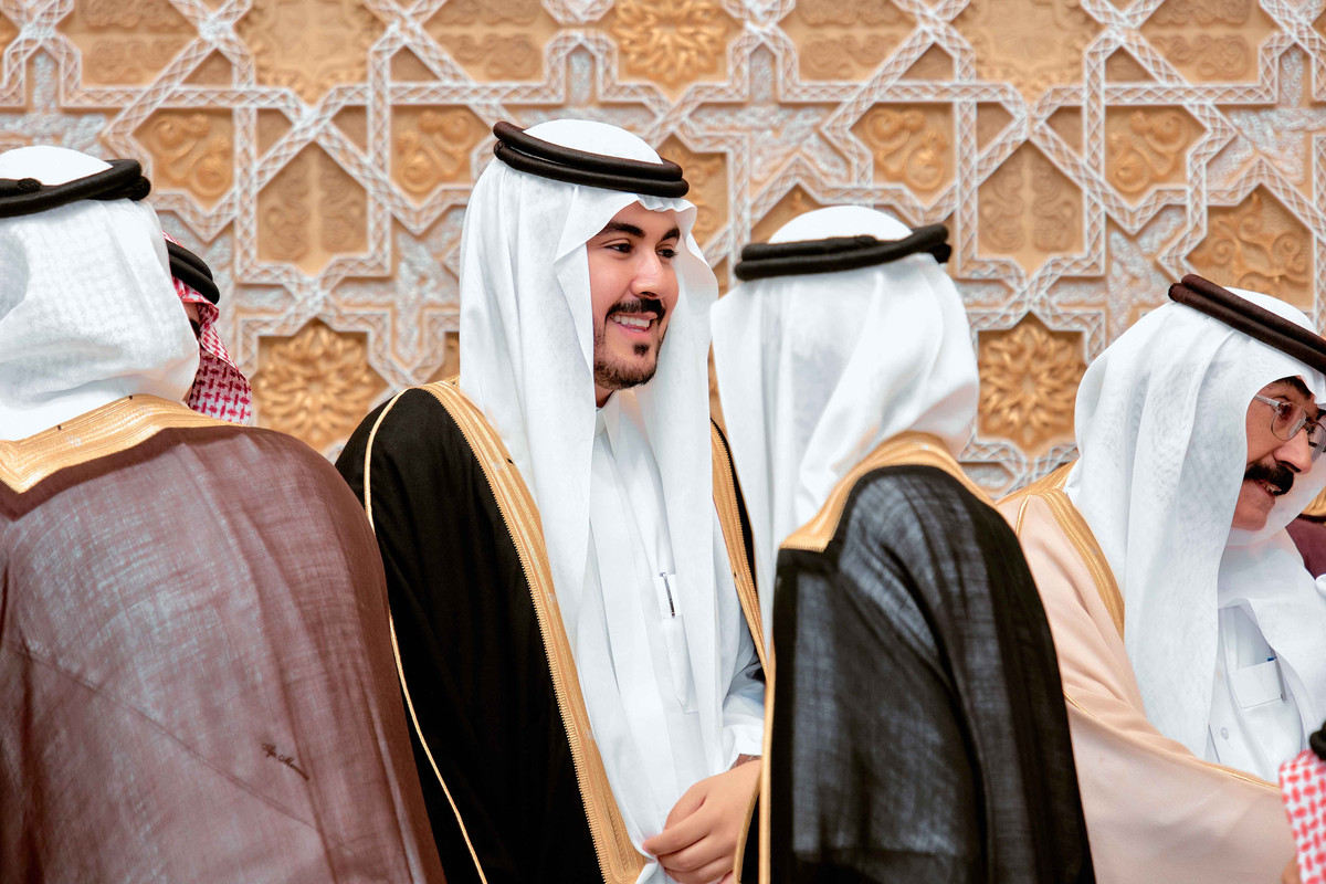 freelancers-BN7-A8443