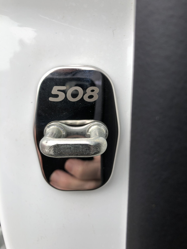 525F1F35-8B5A-42D9-B43C-8325A8B2D5C5