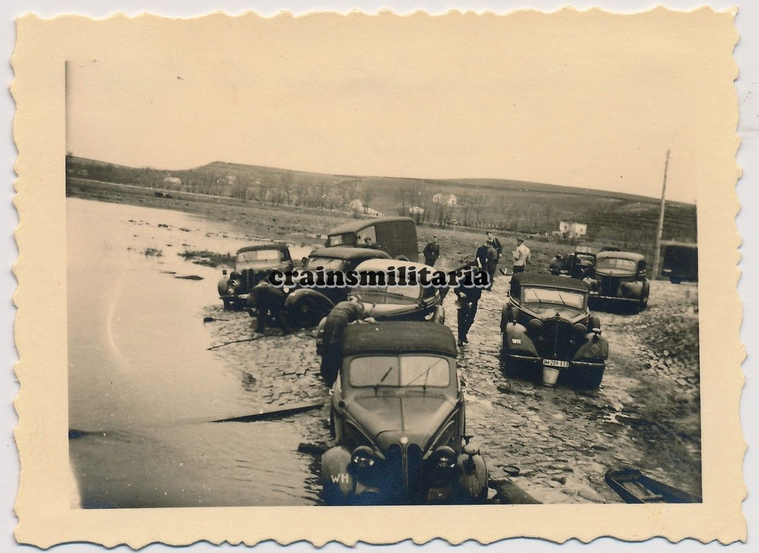 Orig. Foto Horch 830BL BMW Pkw b. Wäsche i.d. We