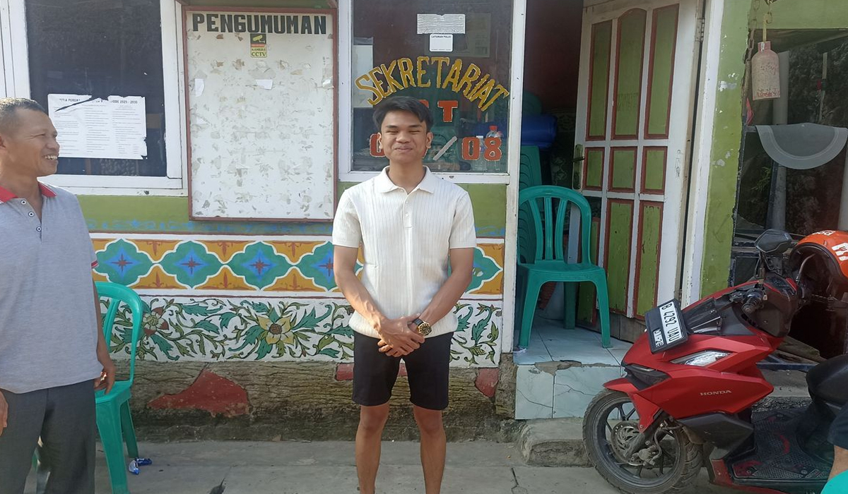 Langka! Mahasiswa Ini Jadi Ketua RT Termuda di Jakarta Utara!