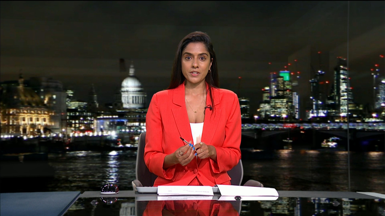 ITV News London_20220627_22302245.ts_snapshot_09.37.657