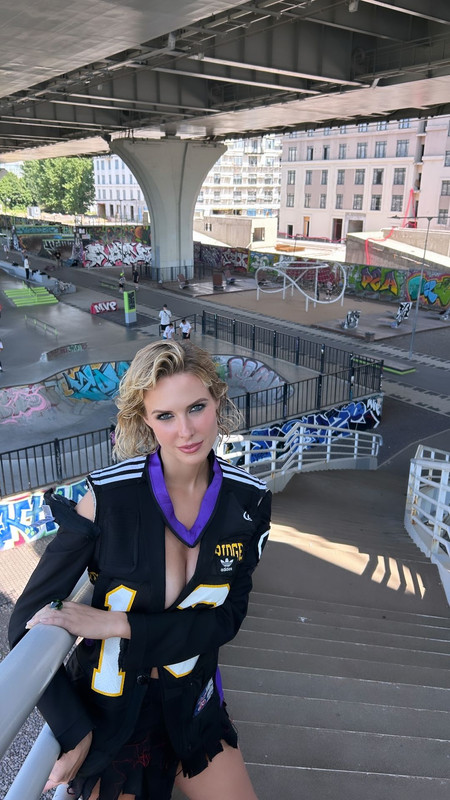 c3RwPWRzdC1qcGdfZTM1X3AxMDgweDEwODAmX25jX2h0PXNjb250ZW50LWF0bDMtMi5jZG5pbnN0YWdyYW0uY29tJl9uY19jYXQ9