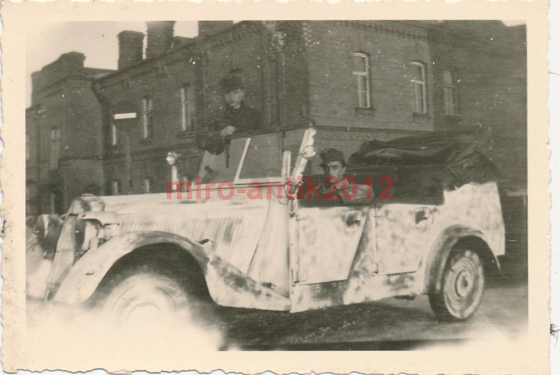 Foto, Wehrmacht, Pkw Kübel in Schneecamo