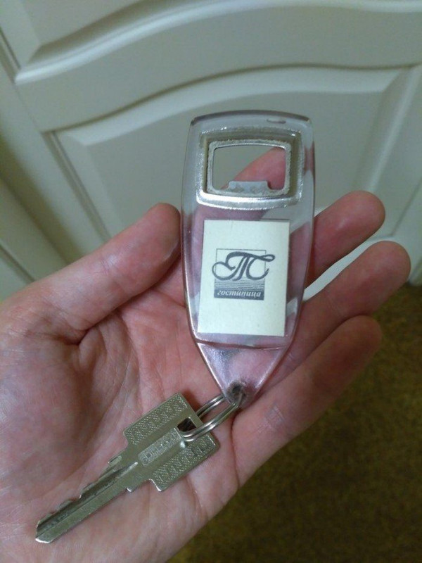 24 фото, наглядно показывающих заботу о людях по-нашему. Маразм наступает!