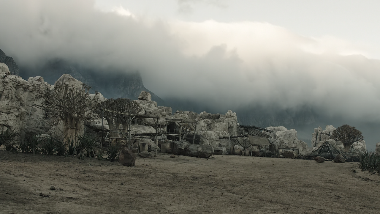 Raised.by.Wolves.S01E05.Infected.Memory.1080p.10bit.BluRay.AAC5.1.HEVC-Vyndros.mkv_snapshot_09.25_[2