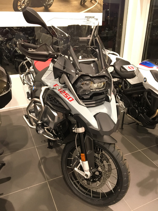 F1E4E832-78D2-4222-A2F7-5F511B70E1C2