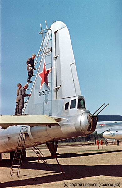 ts_tu-4s_servicing
